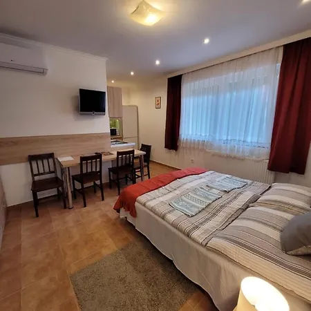 Zoe Apartman Siofok Apartment Exterior photo
