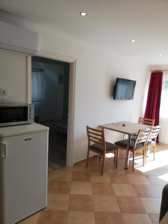 Apartment Zoe Apartman *