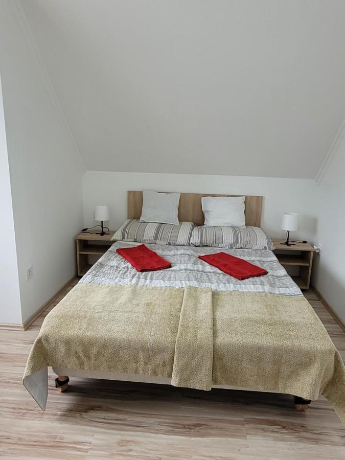 Zoe Apartman Apartment