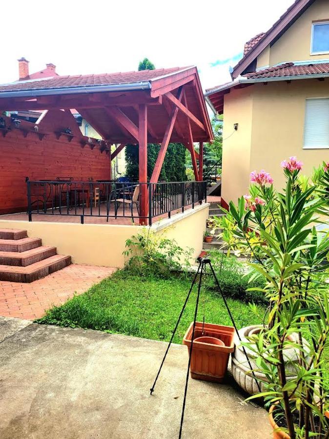 Zoe Apartman Apartment *