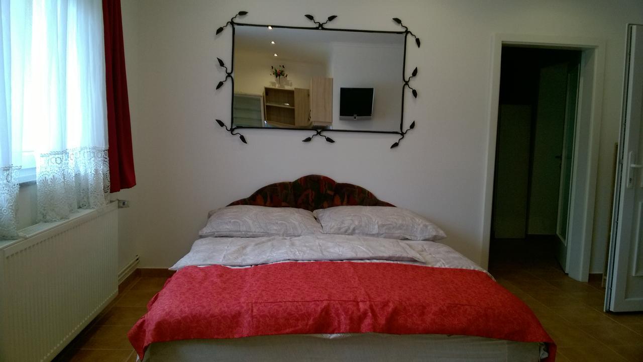 Zoe Apartman * Siofok