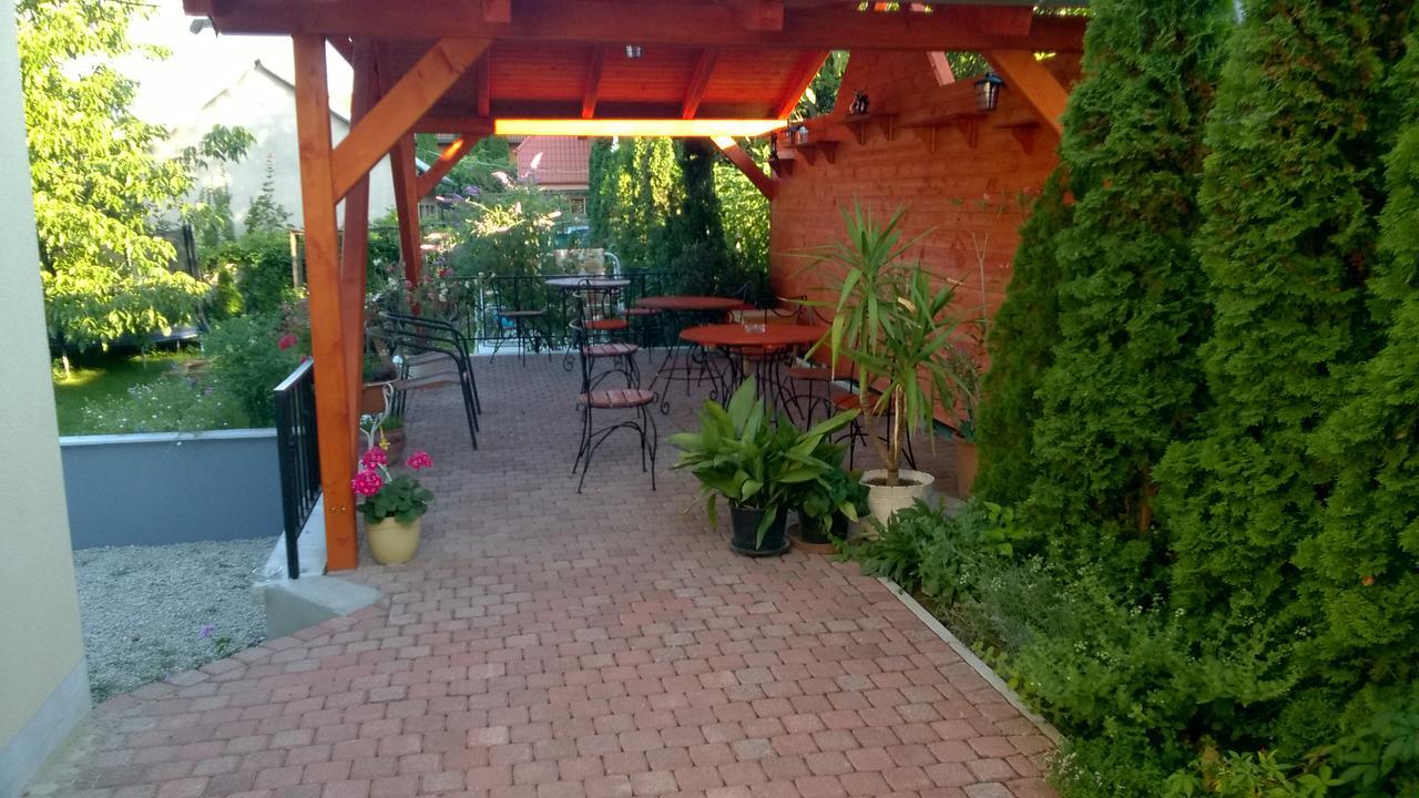 Zoe Apartman Apartment *
